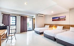 อลิซ โฮเทล